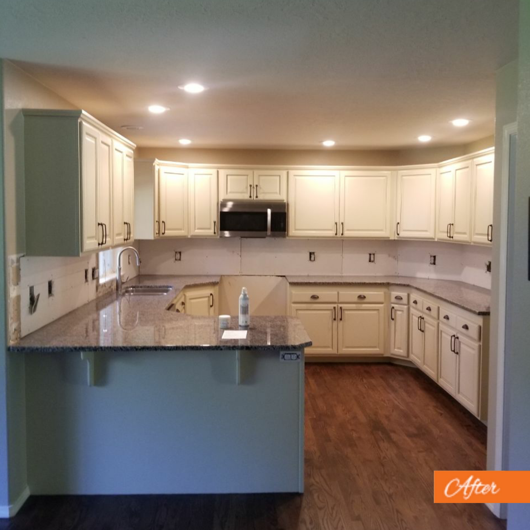 After-Before and after of a cabinet door and hardware replacement in a Boise kitchen 