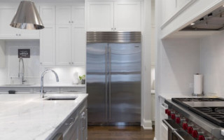 White Kitchen Cabinets