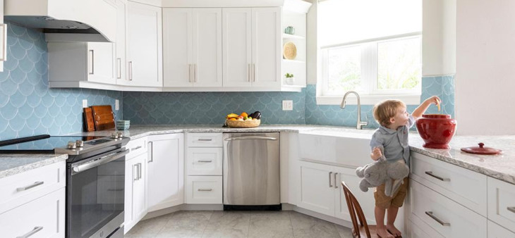 painted white kitchen cabinets