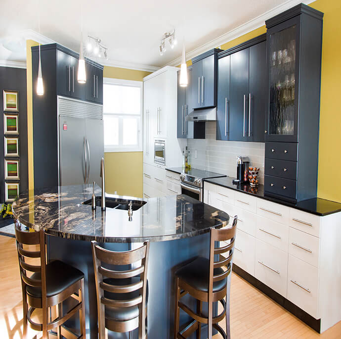 two-tone cabinet colors