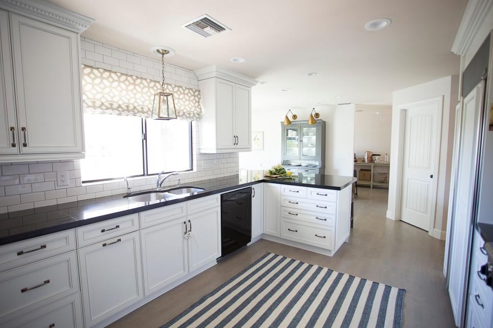 white kitchen cabinets