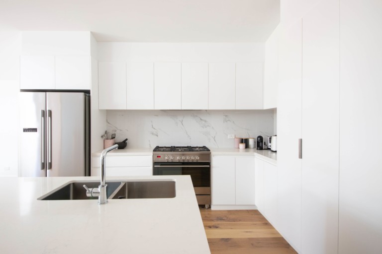 5 Reasons White Kitchen Cabinets Are So Popular | N-Hance of Brevard County
