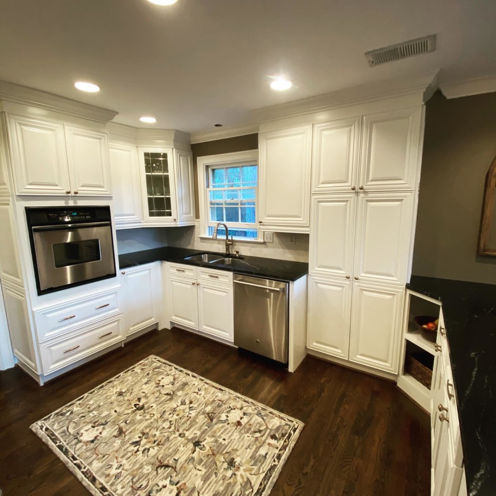 home after a professional kitchen cabinet painitng in hoover