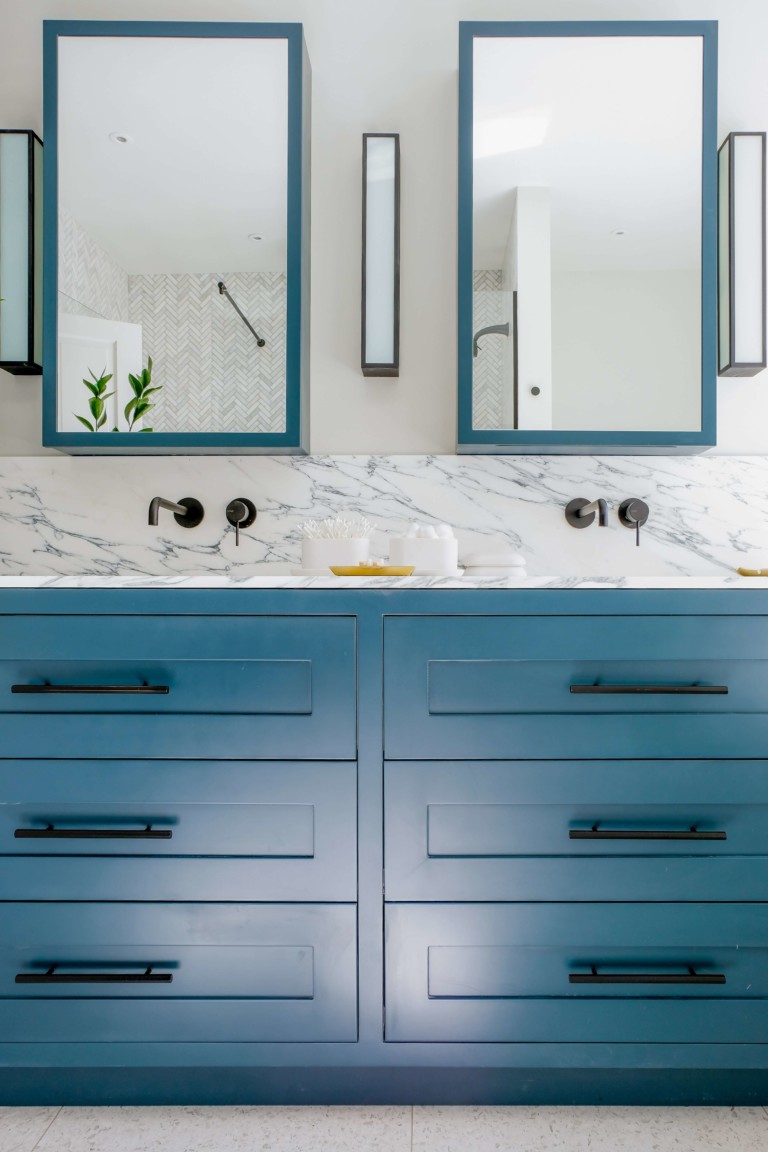 10 Things To Consider When Picking The Color For Your Bathroom Cabinet ...