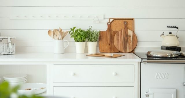 3 Signs Your Kitchen is Out Of Style