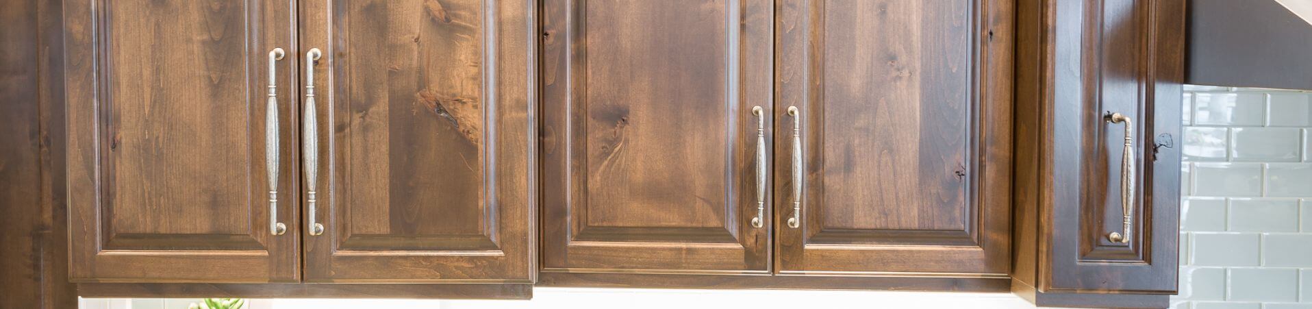 Photo of kitchen with old cabinets before refinishing