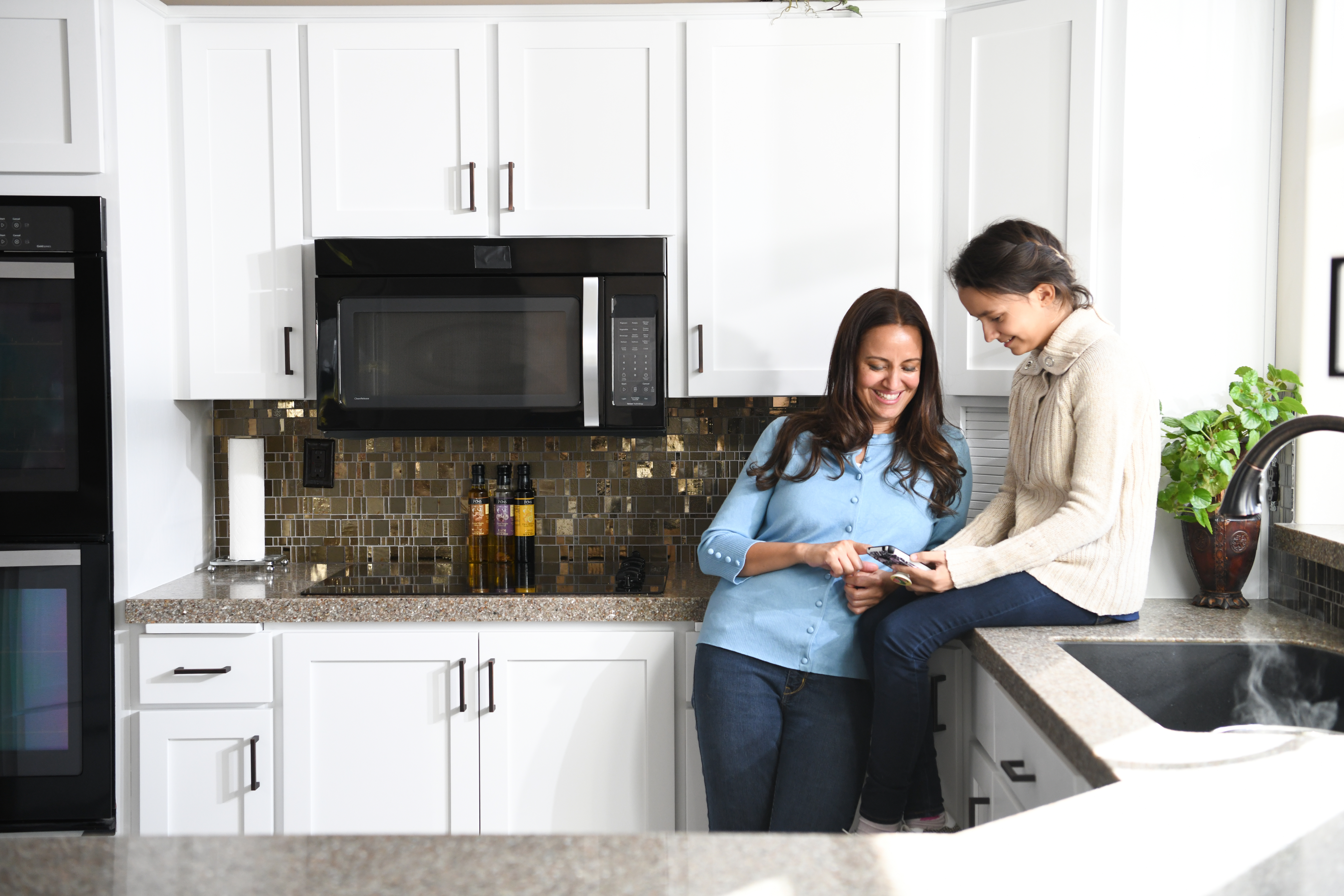 white cabinet refacing in lutherville-timonium md