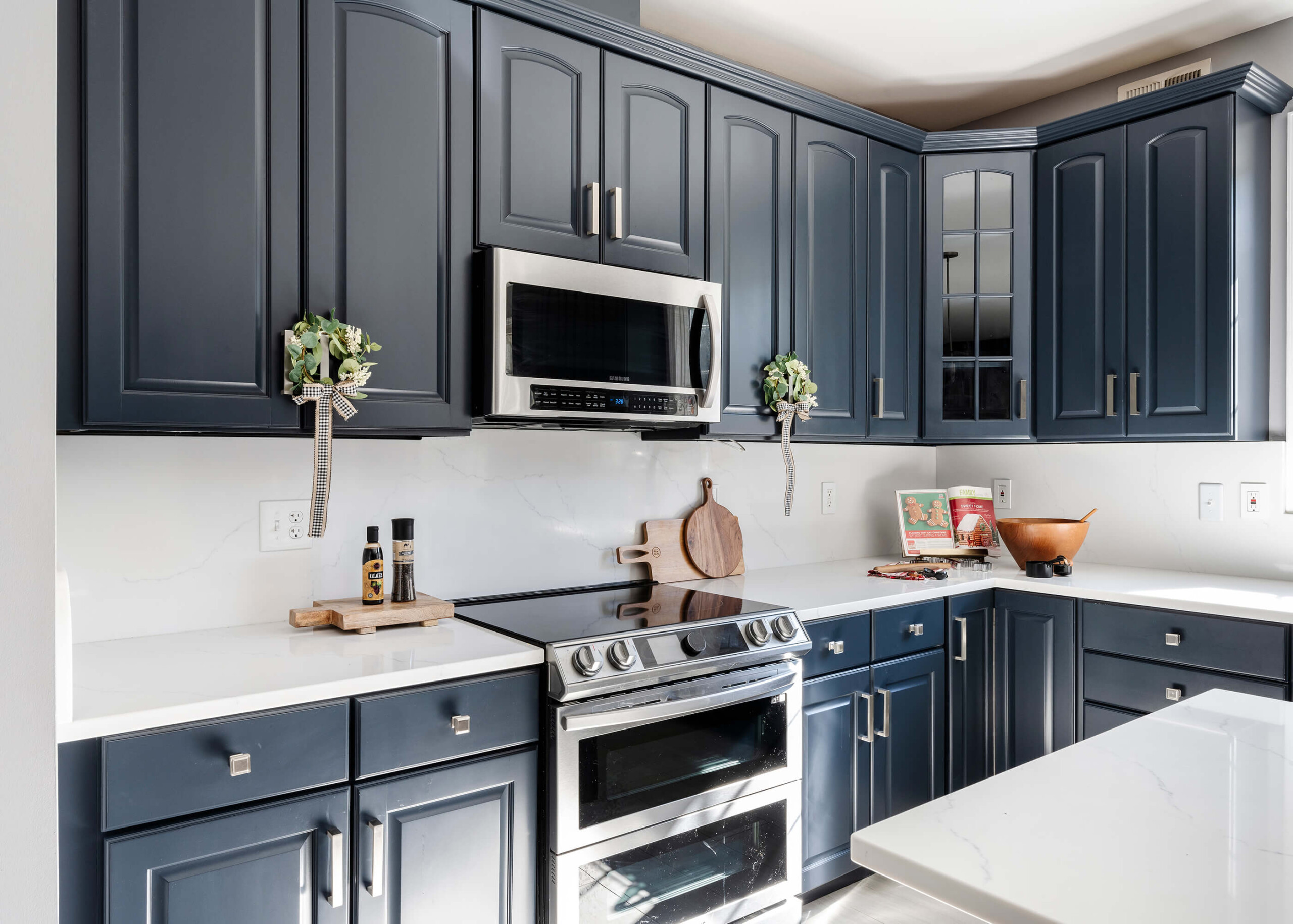 Top 6 Kitchen Cabinet Repainting Colors That Will Transform Your Space ...