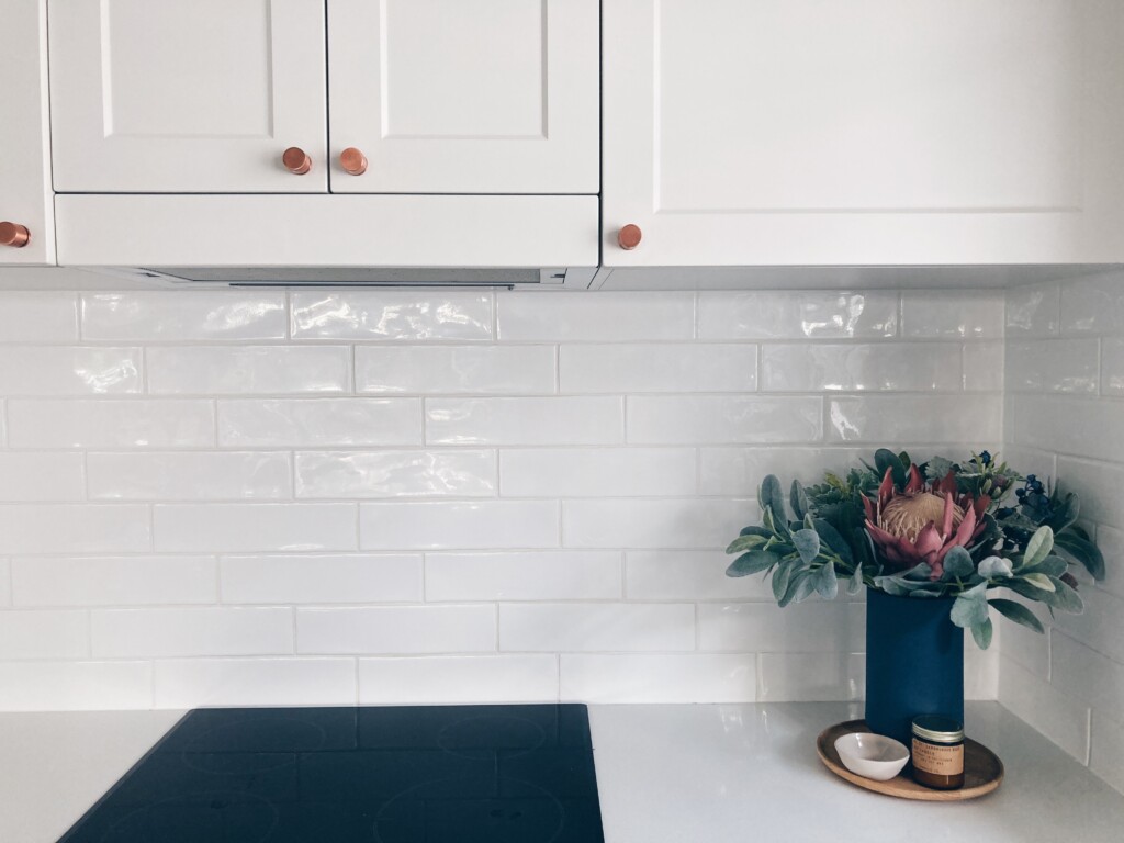 white kitchen cabinets