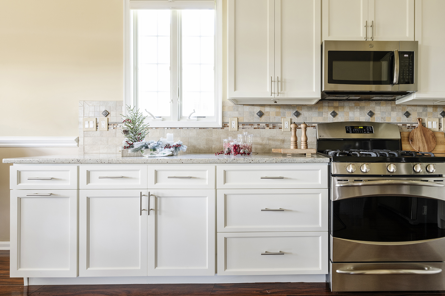 off-white cabinet painting in hartford ct