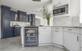 How to Choose the Best Cabinet Painting Service