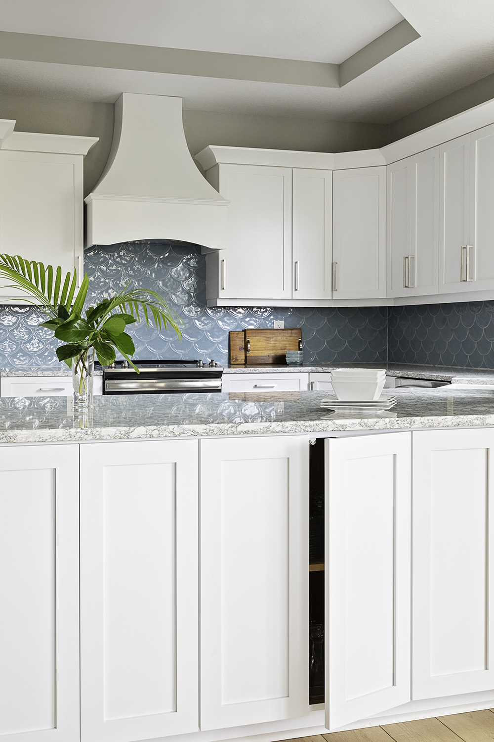 pure white cabinet painting in carmel in