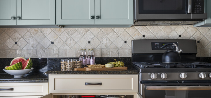 cabinet storage solutions from N-Hance of Chicago