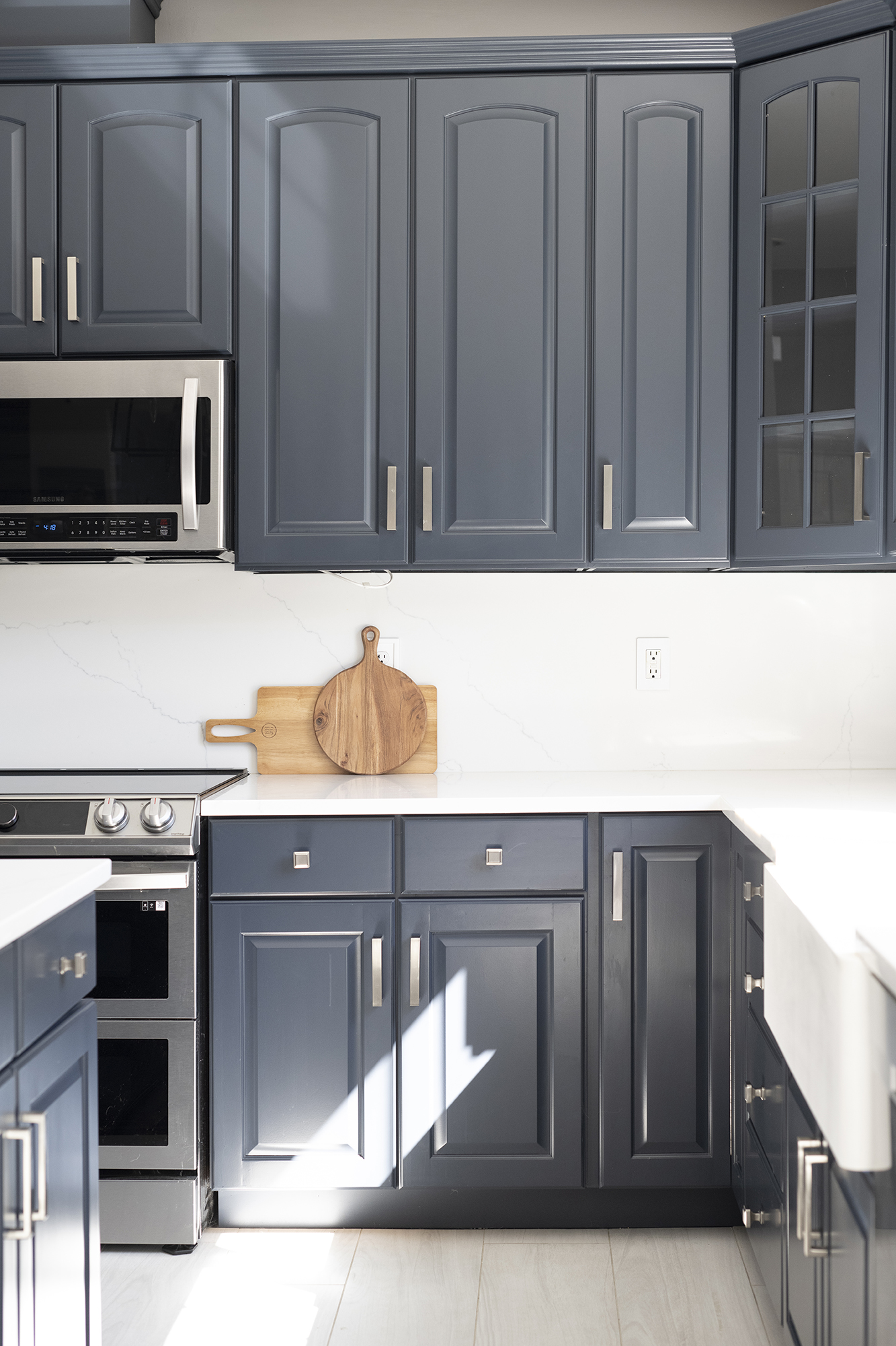 cabinet door replacement in Jacksonville beach, fl