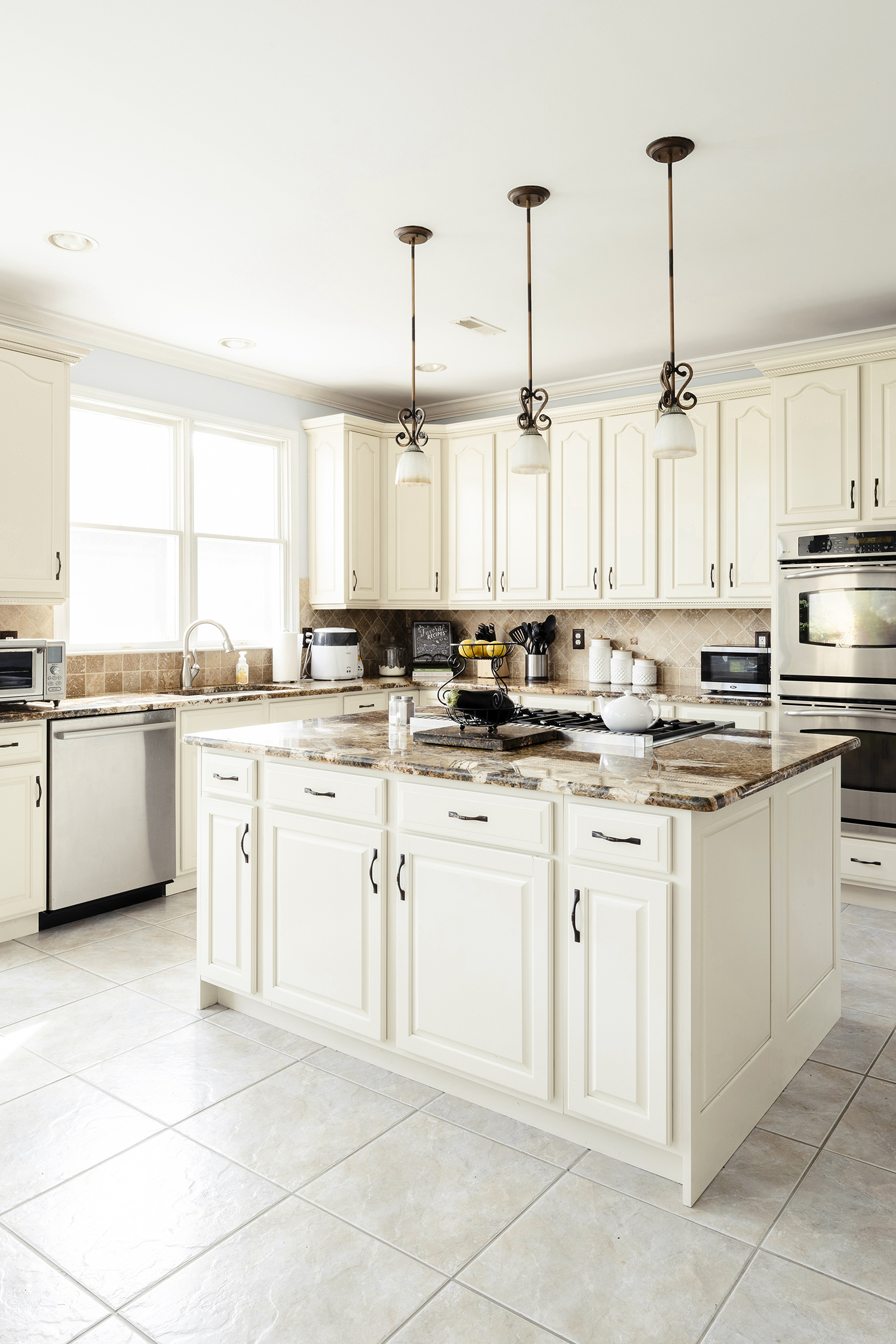 cream white cabinets in papillion ne