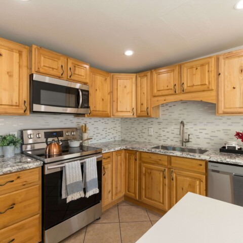 pexels-michaelgaultphotos-9993441 (1) cabinet refinishing in boynton beach
