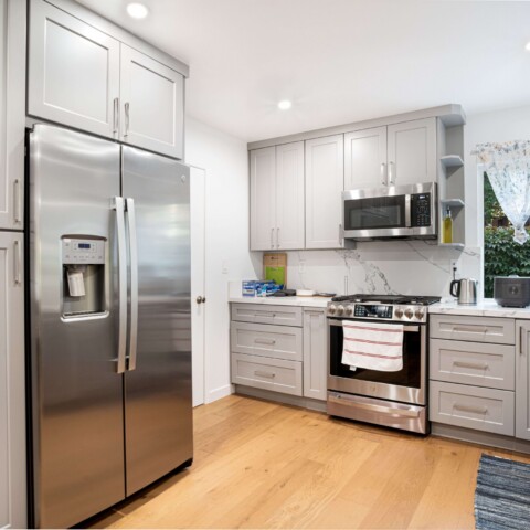 pexels-the-r-e-editor-849420489-28272321 (1) cabinet refacing in tacoma